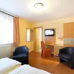 Stern 4*