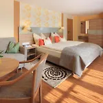 Stern Penzion 4*
