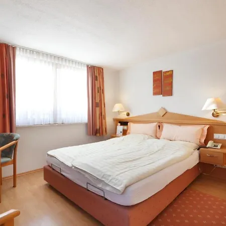 Stern 4*
