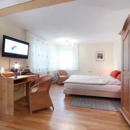 ゲストハウス Stern