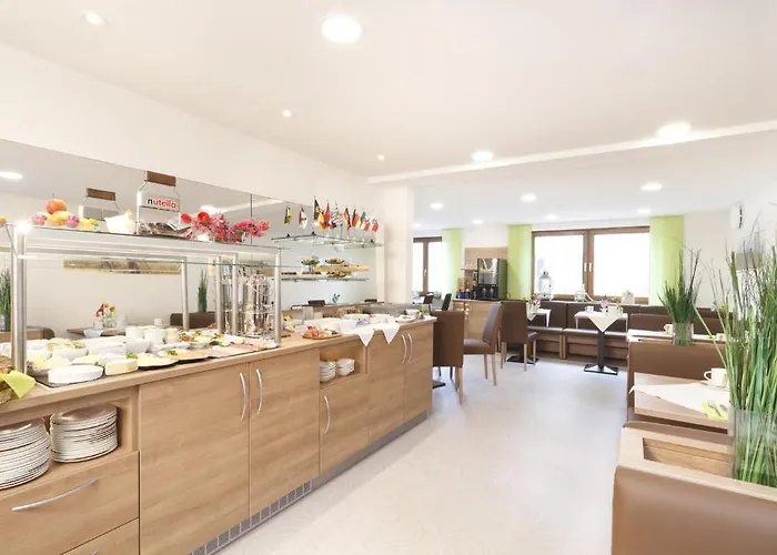 ゲストハウス Stern